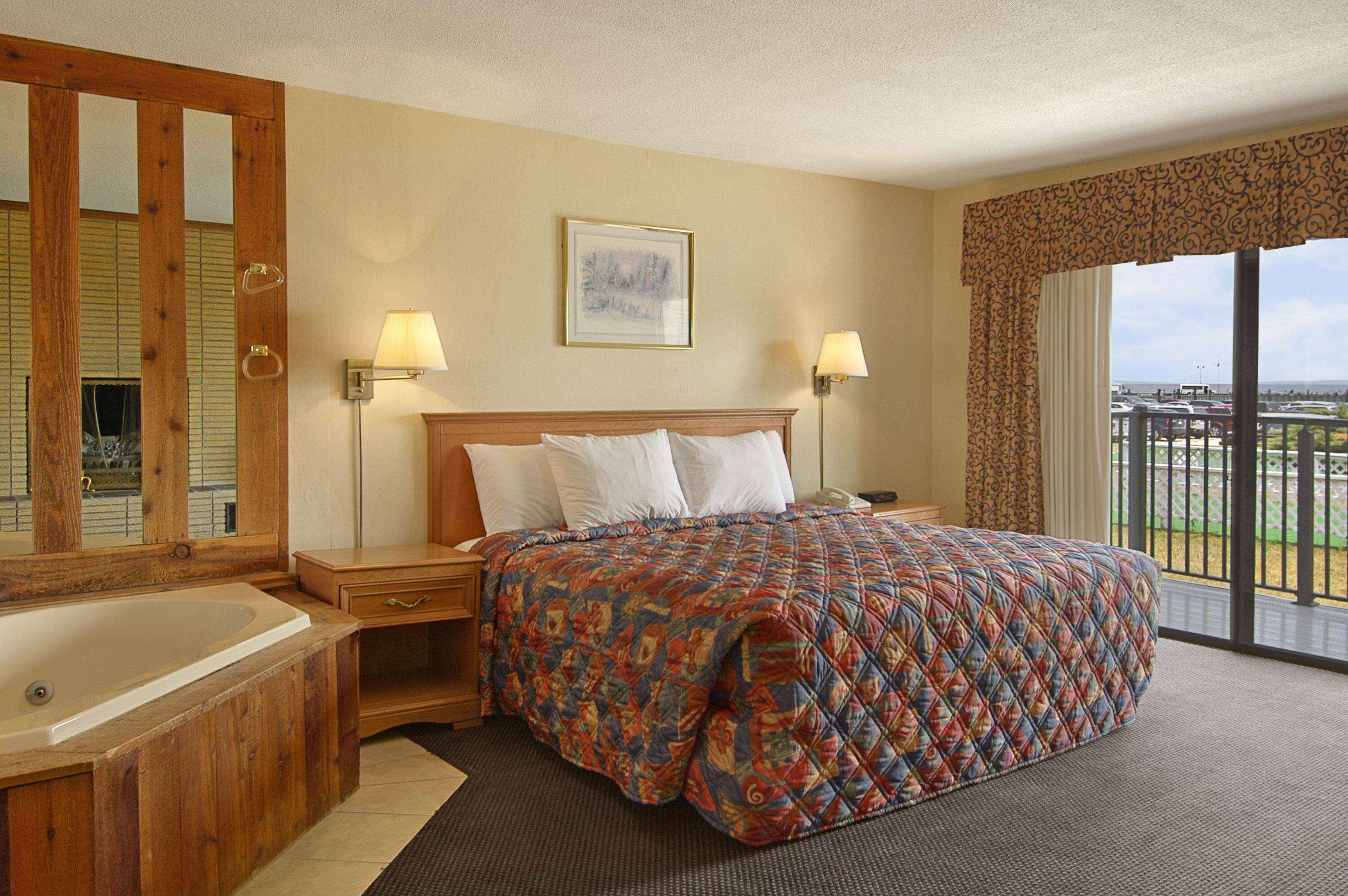 Days Inn By Wyndham Mackinaw City - Lakeview Εξωτερικό φωτογραφία